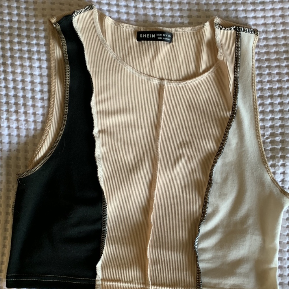 Bundle of summer cropped tops and tanks🌼 - Picture 9 of 14